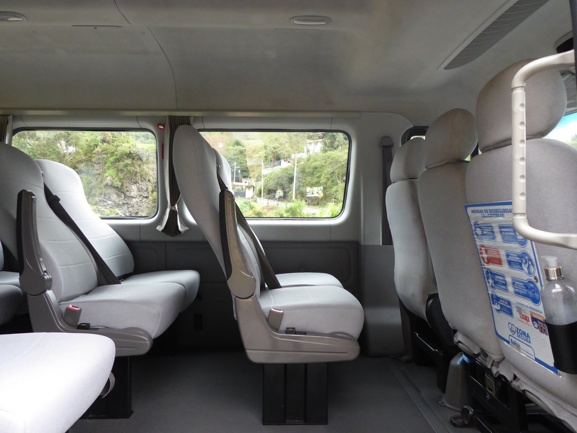 Minivan. Capacidad de 4 a 8 pasajeros