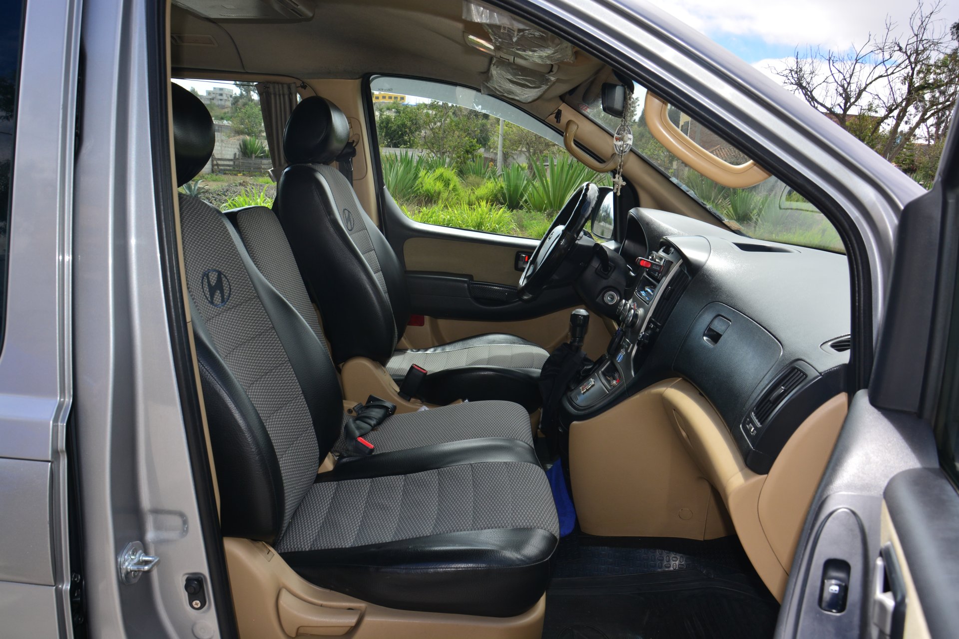 Minivan. Capacidad de 4 a 7 pasajeros
