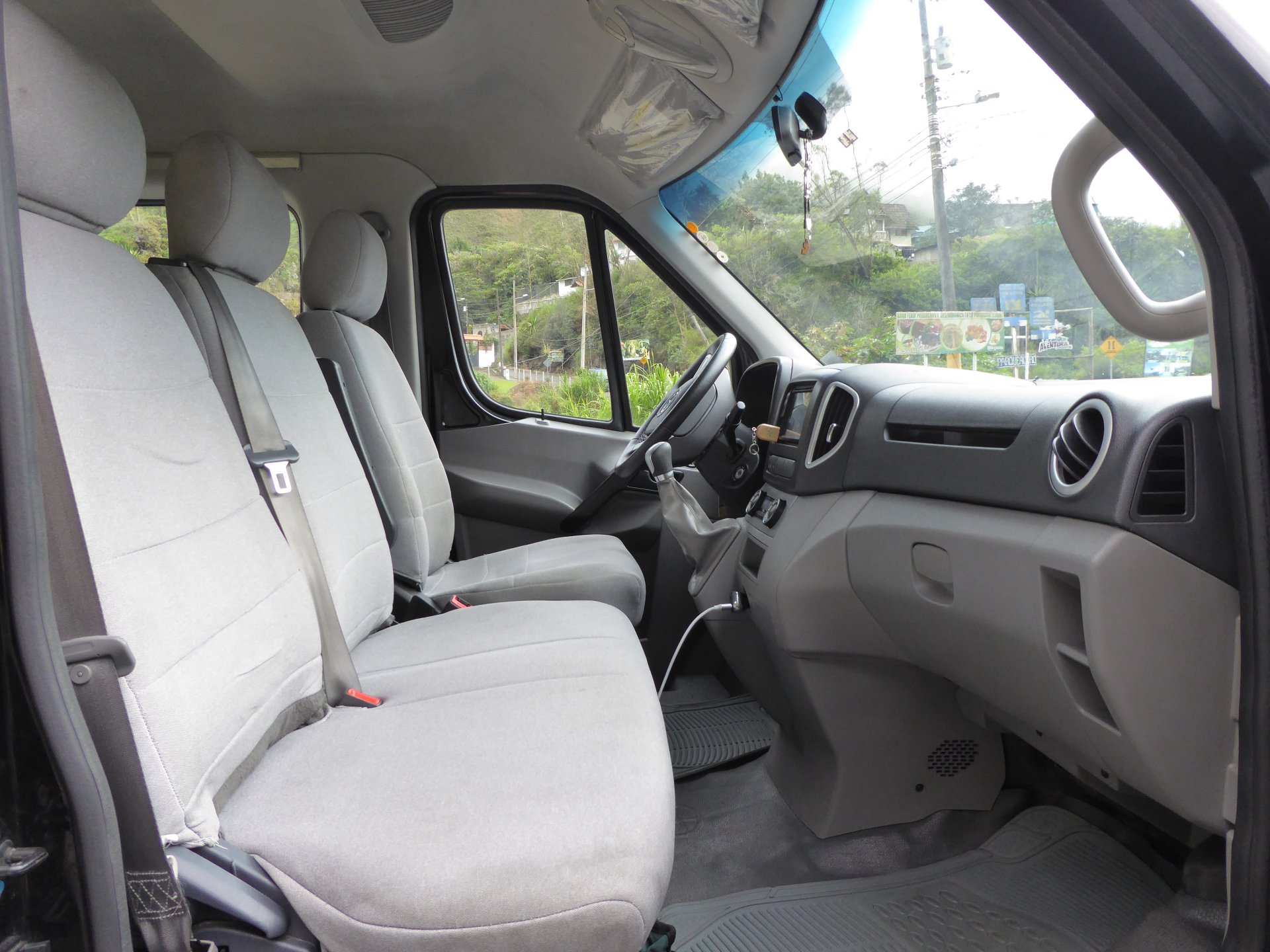 Minivan. Capacidad de 4 a 8 pasajeros