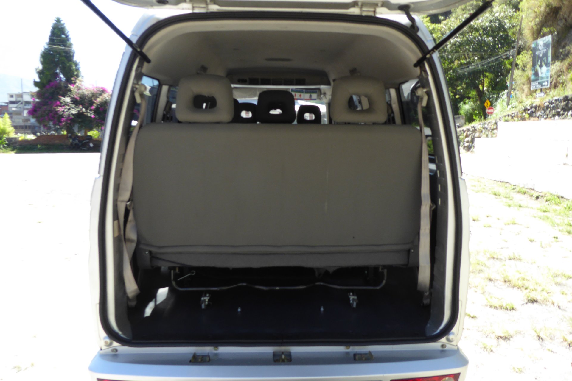 Minivan. Capacidad de 4 a 7 pasajeros 