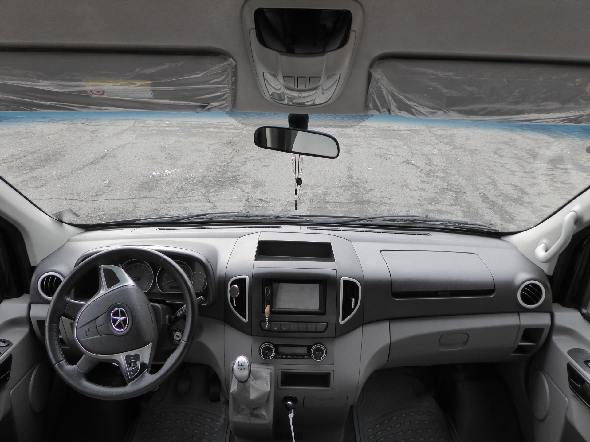 Minivan. Capacidad de 4 a 8 pasajeros