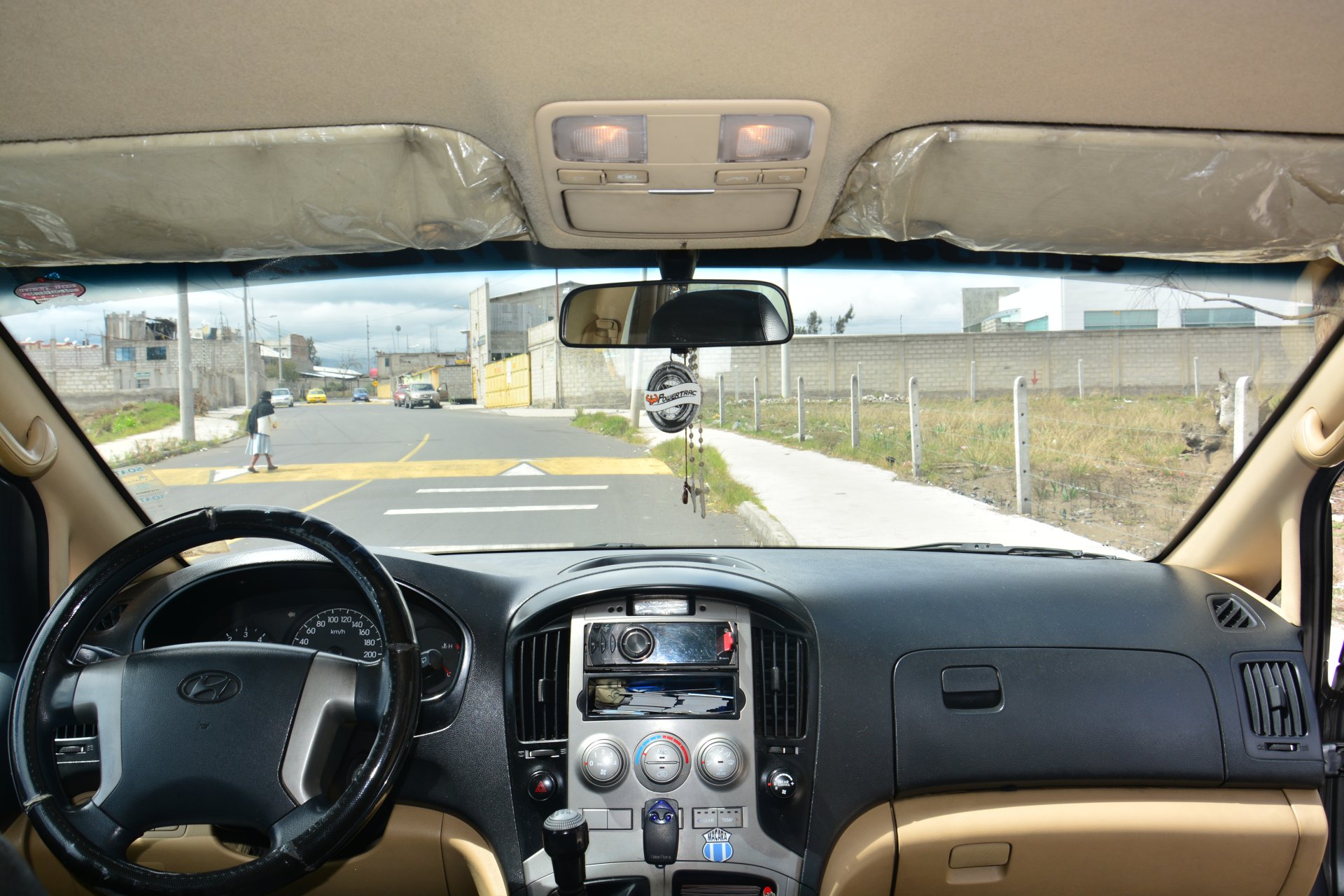 Minivan. Capacidad de 4 a 7 pasajeros